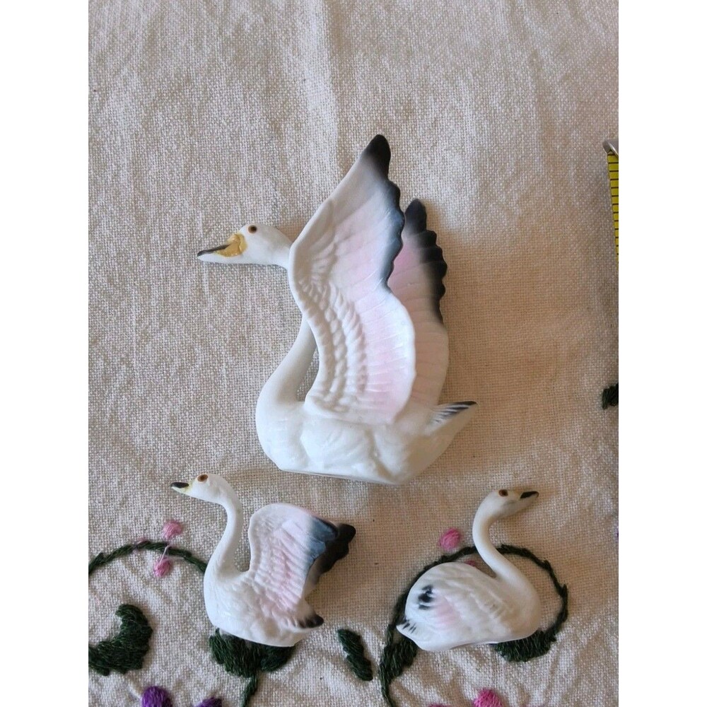Miniature Bone China Swan Bird Family Lot of 3 Anamorphic Unique Japan Vintage